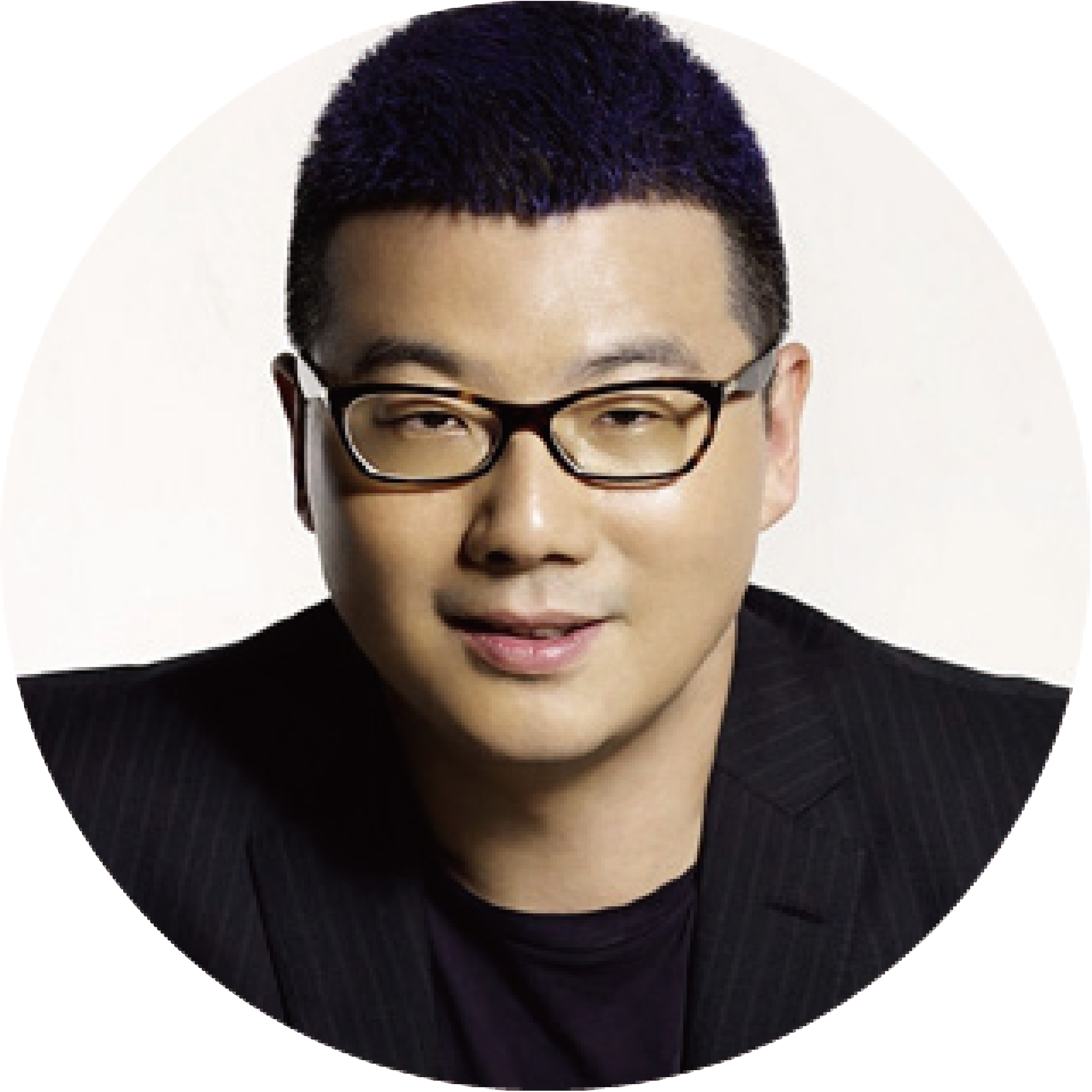 董刚—《时尚芭莎》美容主编